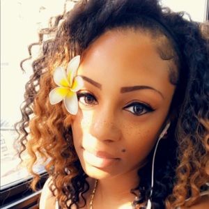 Meet your Posher, Shari